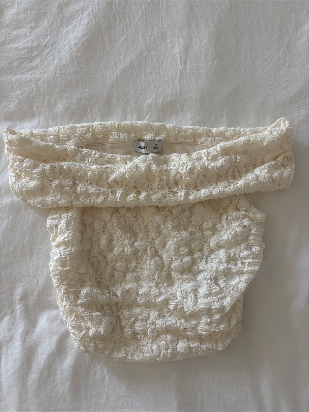 Hollister Cream Lace Off-Shoulder Crop Top